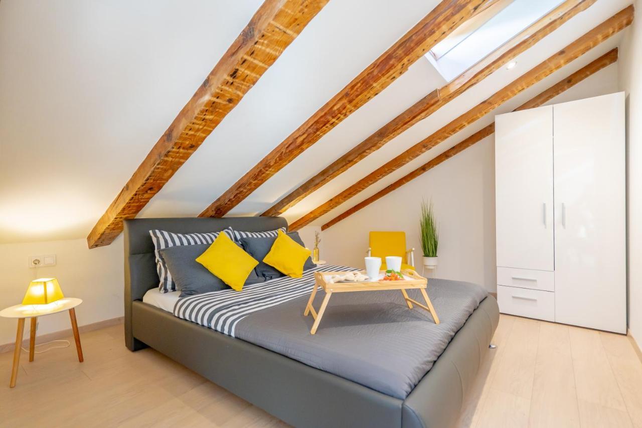 Fran Center Apartments بولا المظهر الخارجي الصورة
