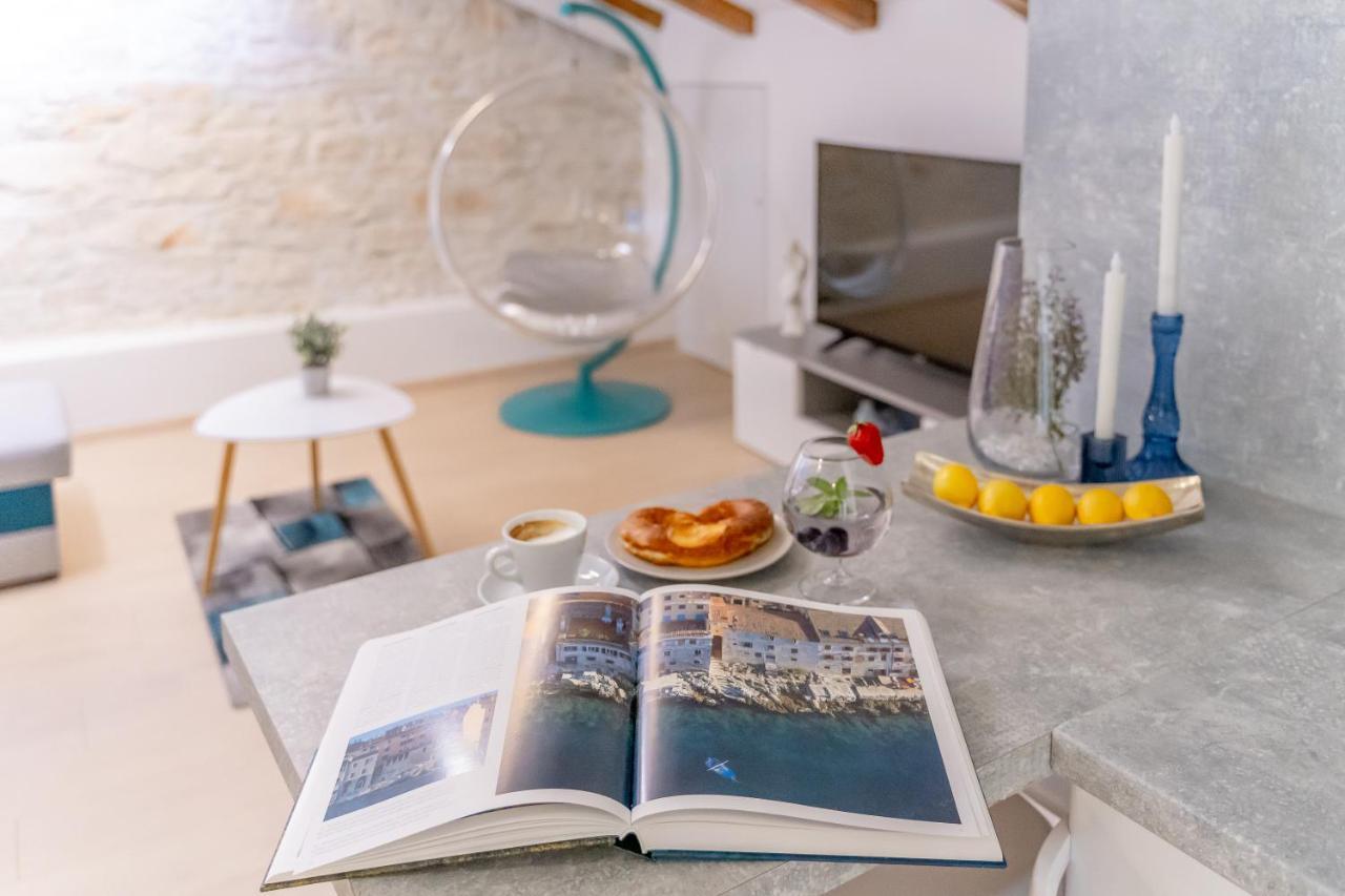 Fran Center Apartments بولا المظهر الخارجي الصورة