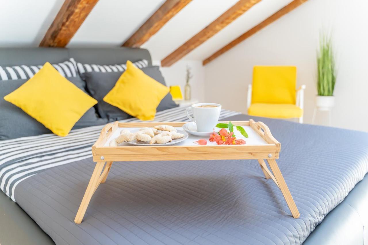 Fran Center Apartments بولا المظهر الخارجي الصورة