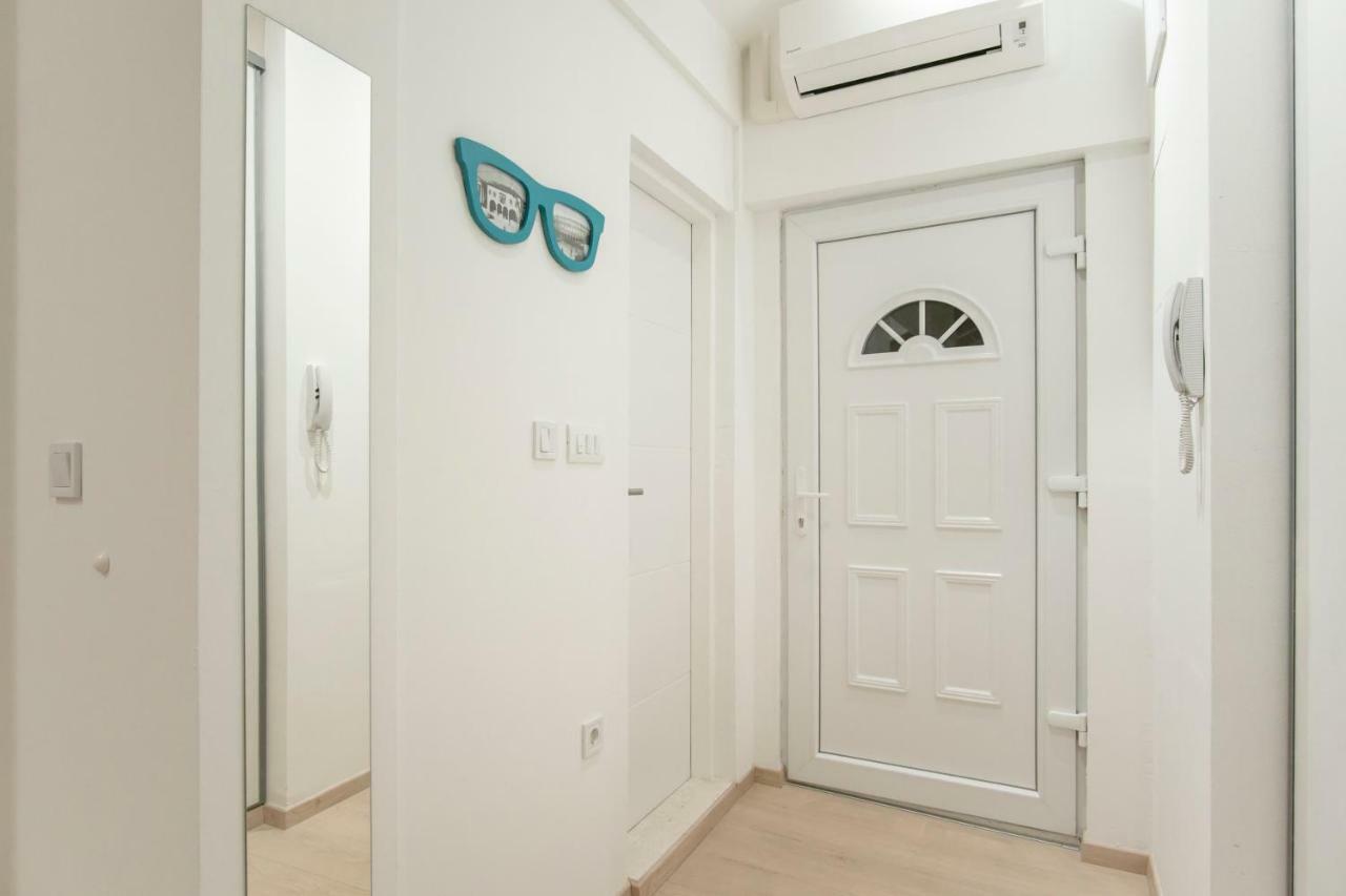 Fran Center Apartments بولا المظهر الخارجي الصورة
