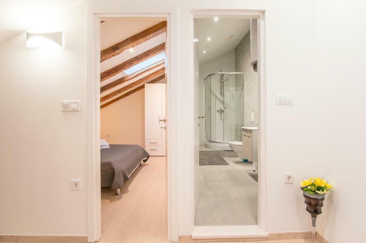 Fran Center Apartments بولا المظهر الخارجي الصورة